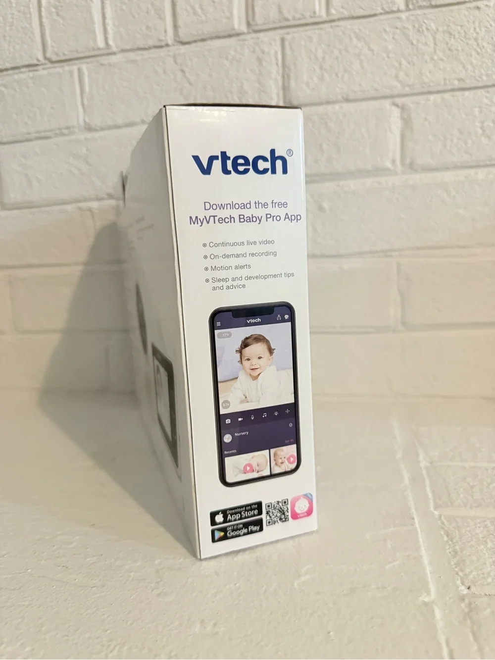VTech Smart Series 1080p Video Monitor with Accessories